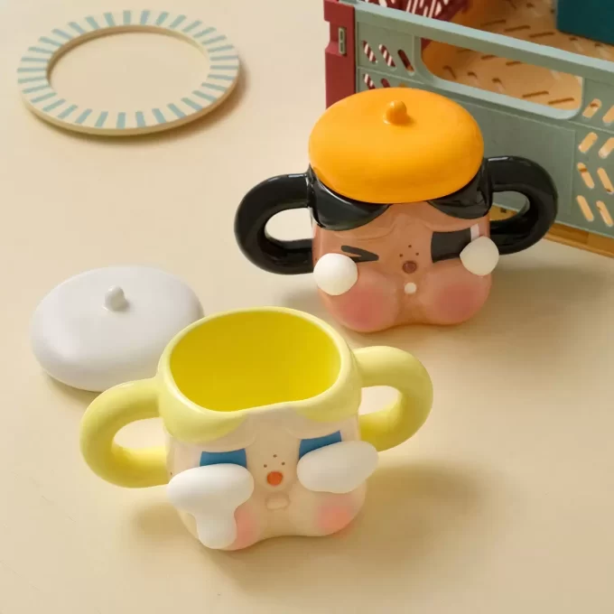 CRYBABY Sad Club Series – Keramiktasse (Braun)