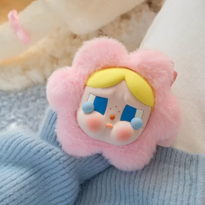 CRYBABY Sad Club Series – Silikon-Plüsch-Kopfhörertasche