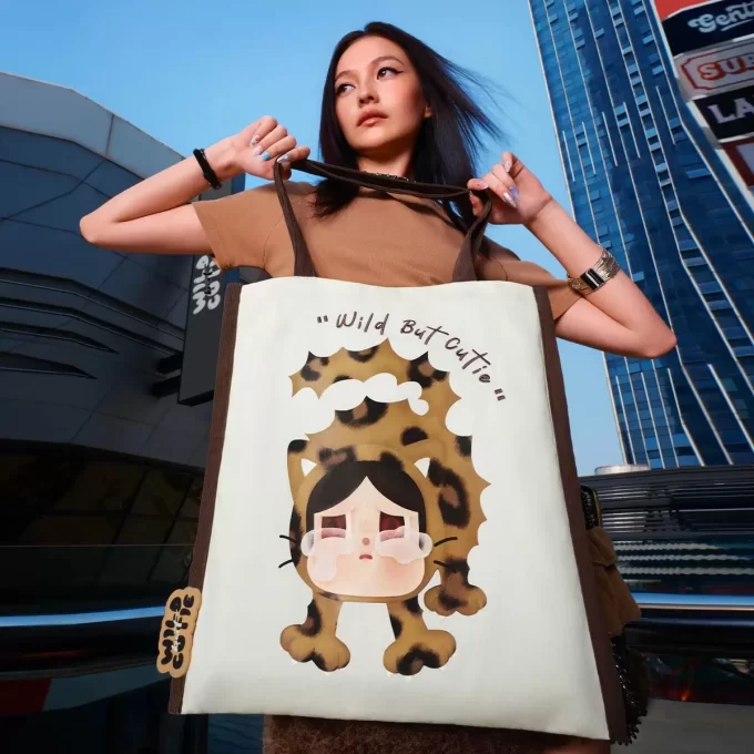 CRYBABY Wild But Cutie Serie – Schultertasche