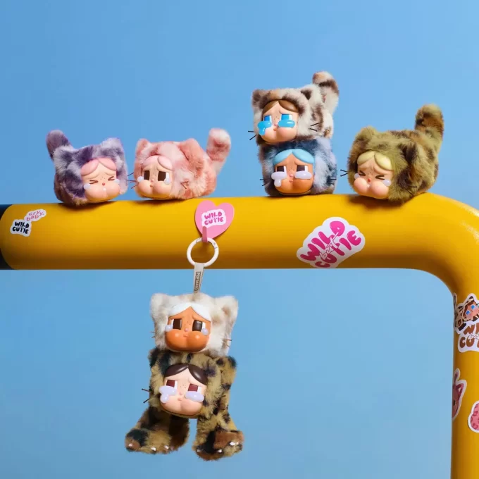 CRYBABY Wild But Cutie Serie – Vinyl Plüsch Anhänger Blind Box