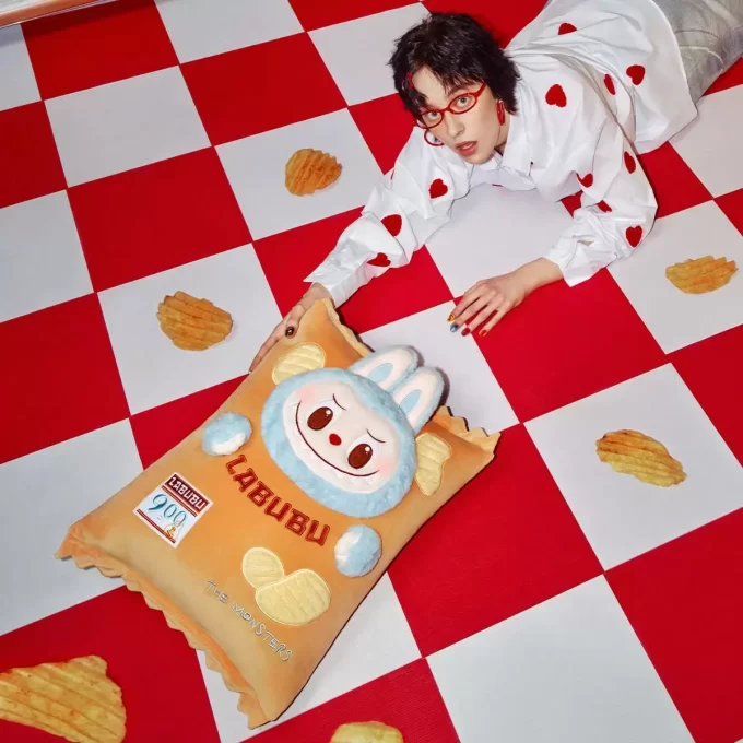 DIE MONSTER Wacky Mart Serie-Kissen (Chips)