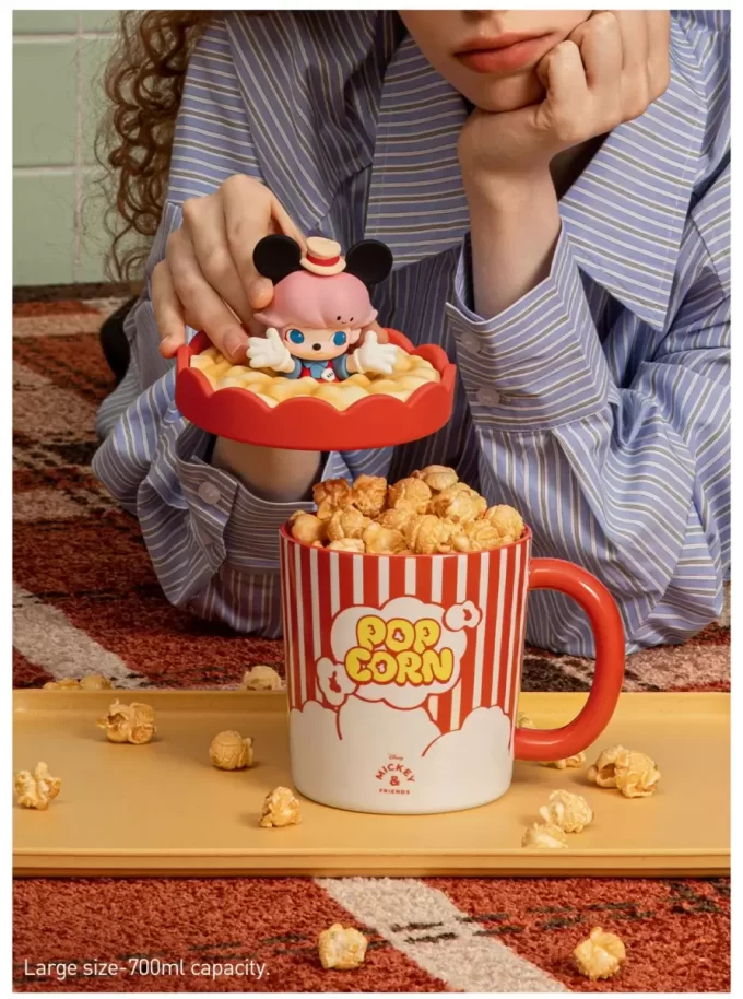 DIMOO WORLD × DISNEY Serie – Keramiktasse