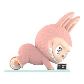Labubu Lazy Yoga „Bauchroller“