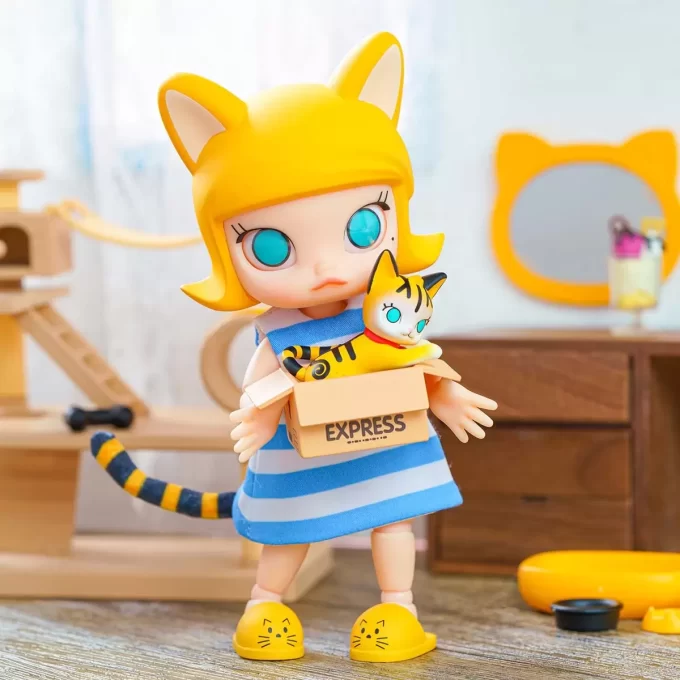 MOLLY Cat In The Box Actionfigur
