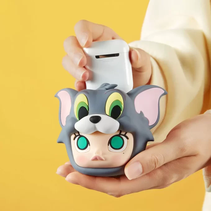 MOLLY X Warner Bros. 100. Jubiläumsserie – Kopfhörertasche (Tom und Jerry)