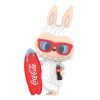 Pop Mart x Coca-Cola Die Monster Labubu-Figur „Surf With Me“