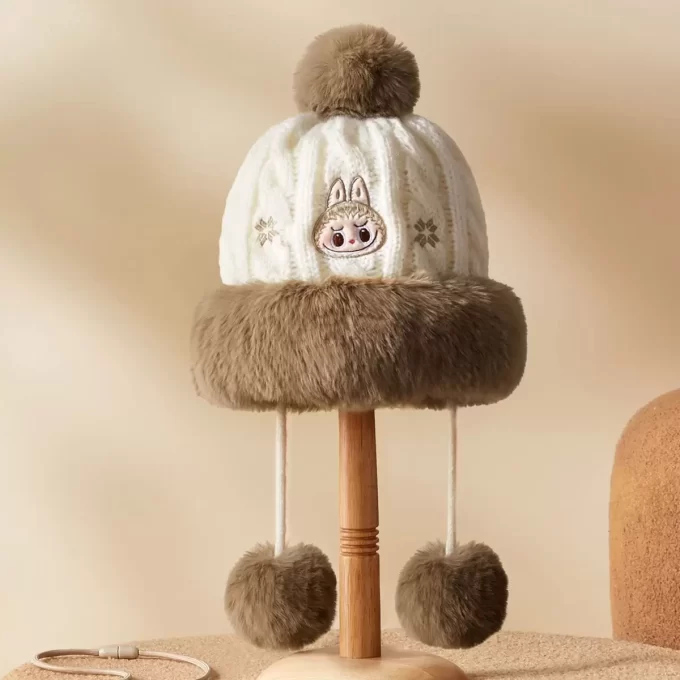 Warme, flauschige Weihnachtsserie – LABUBU Plüschmütze